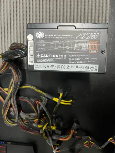 Fonte GX 750w