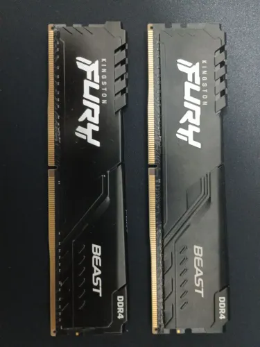 Memória RAM DDR4 3200 COM DEFEITO