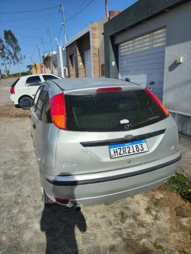 Ford Focus 2.0 16v/ 2.0 16V Flex 5P 2004