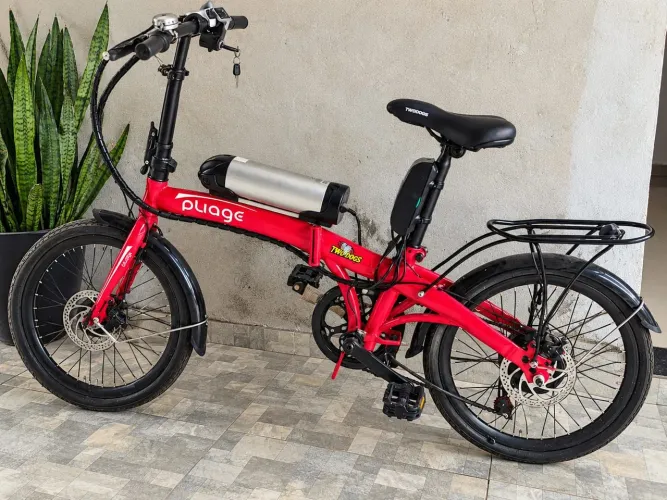 Bicicleta elétrica pliage está com a bateria descarregada tem compra outra ok por isso val