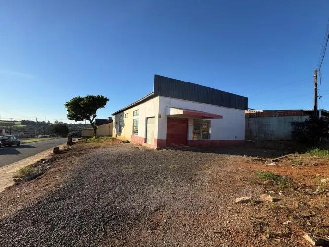 BARRACÃO À VENDA NO PERIQUITOS