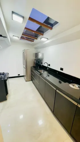 Lindo sobrado MOBILIADO ANUAL próximo a praia ?