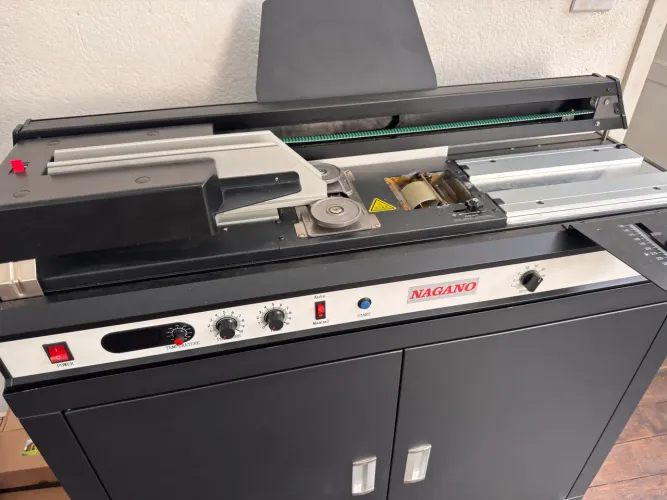 Encadernadora Automatica Hotmelt 1250w 250 Livros/Hora - 110v - Nagano