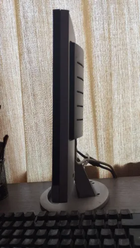 Monitor Som embutido AOC 15 POLEGADAS, 
