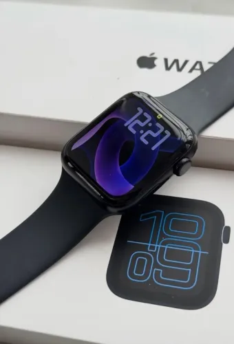 Smartwatch se 3 44mm starlight e midnight
