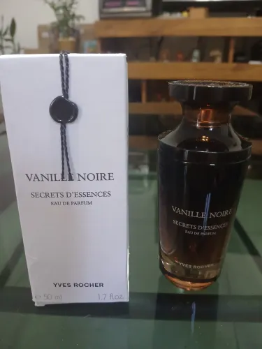 Perfume Vanille Noire e Luna Nina Ricci