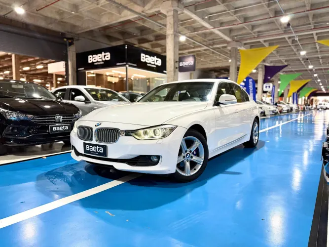 BMW 320I A 2.0 Turbo/activeflex 16V 184cv 4P 2013