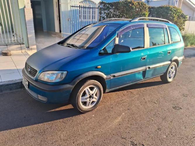 Chevrolet Zafira 2.0/ CD 2.0 8V MPFI 5P Mec. 2002