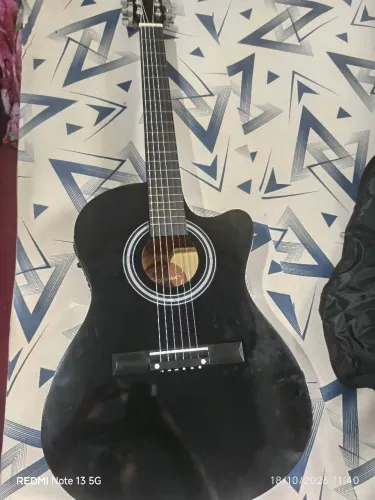 Violão de aço