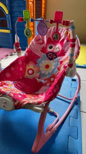 Cadeirinha de descanso de bebê