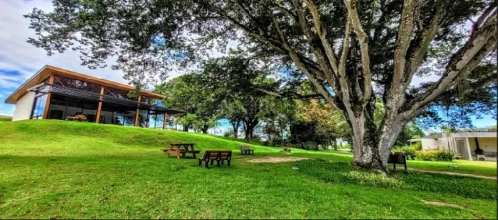 Terreno à Venda no Condomínio EcoPark Bourbon em Caçapava - SP