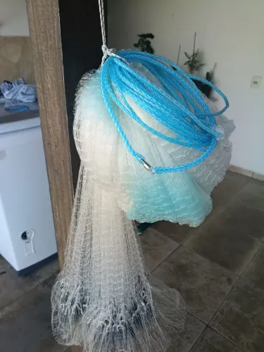 Vendo linda tarafa de camarão Nova com 14 braças de roda malha 3 380 reais 