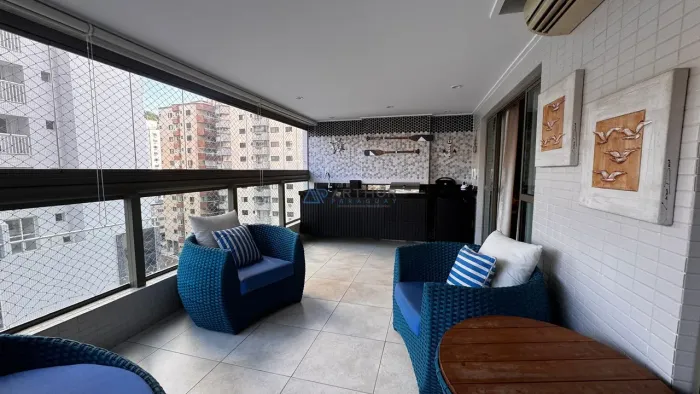 Apartamento à venda no Forte em Praia Grande com 3 suítes e 3 vagas mobiliado