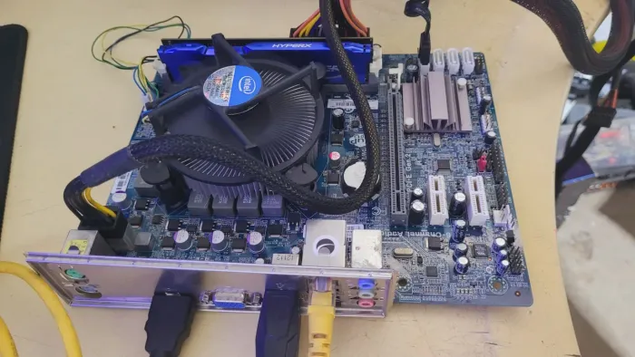 KIT UPGRADE XEON E3-1265L V2 + ECS H61 + 16GB RAM + SSD 120GB ? R$ 600,00