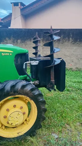 Trator para Fundação 