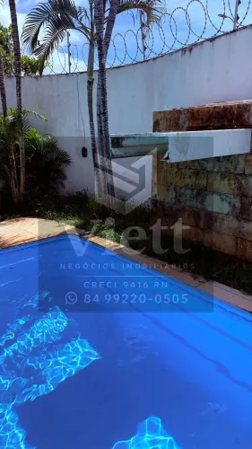 Espetacular Residência de Alto Padrão em Natal-RN: Casa de 5 Quartos, 4 Suítes, 6 Banheiro