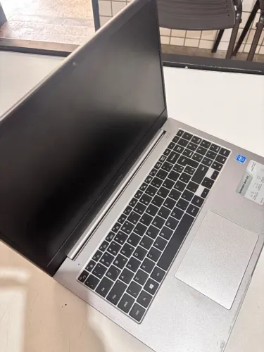 Notebook Samsung Book E20