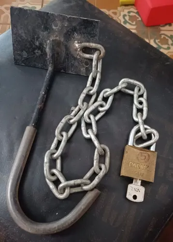 Suporte de bicicleta cadeado Guaratingueta 