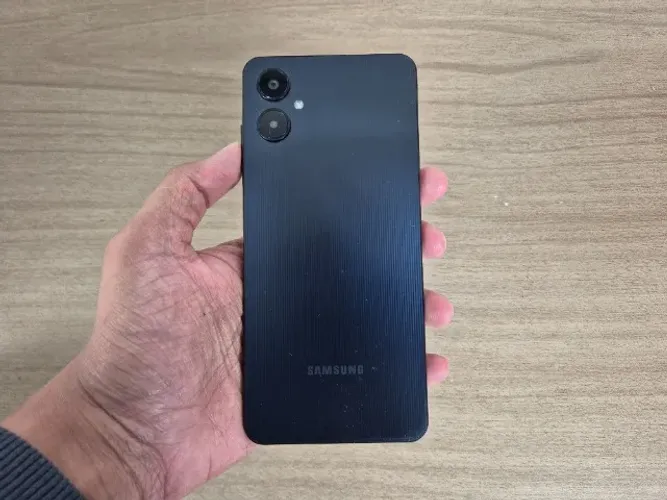 Galaxy A06 5G 128GB Preto - Pouco Usado