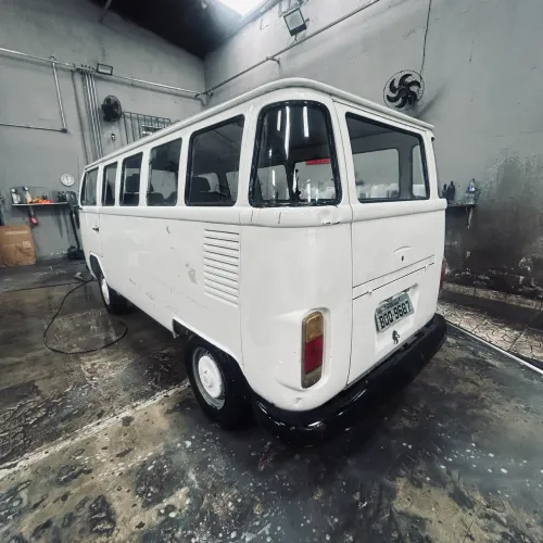 Volkswagen Kombi Standard/ Luxo/ Serie Prata 1983