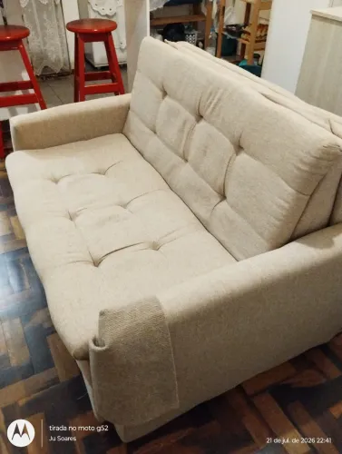 Elegante Sofá Cama Bege, Em Linho, Semi Novo, 2 lugares 