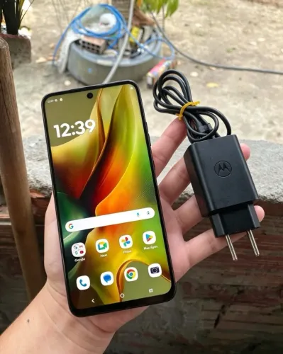 Moto G15 256gigas, facilito a entrega, com carregador original, aceito cartão, Bom estado