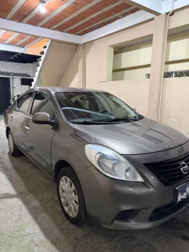 Nissan Versa SV 1.6 16V Flex Fuel 4P Mec. 2013