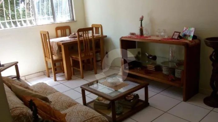 Apartamento residencial à venda, Santa Rosa, Niterói.