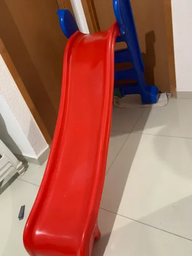 Escorregador infantil