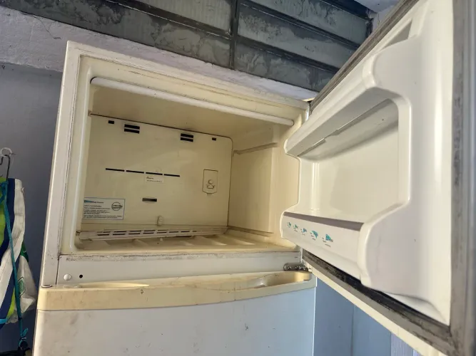 Vendo geladeira