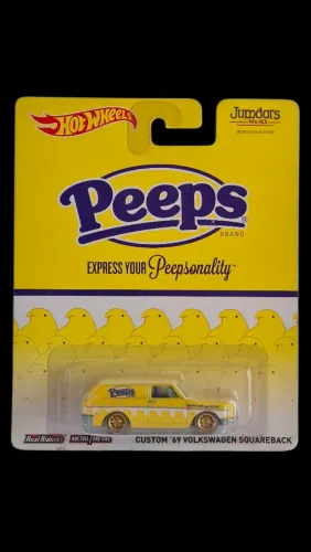 Hot Wheels Premium Custom 69 Volkswagen Squareback Peeps