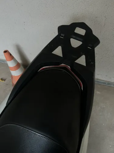 Vendo e aceito troca com o original da moto nmax