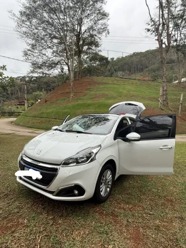 Peugeot 208 Allure 1.2 Flex 12V 5P Mec. 2018
