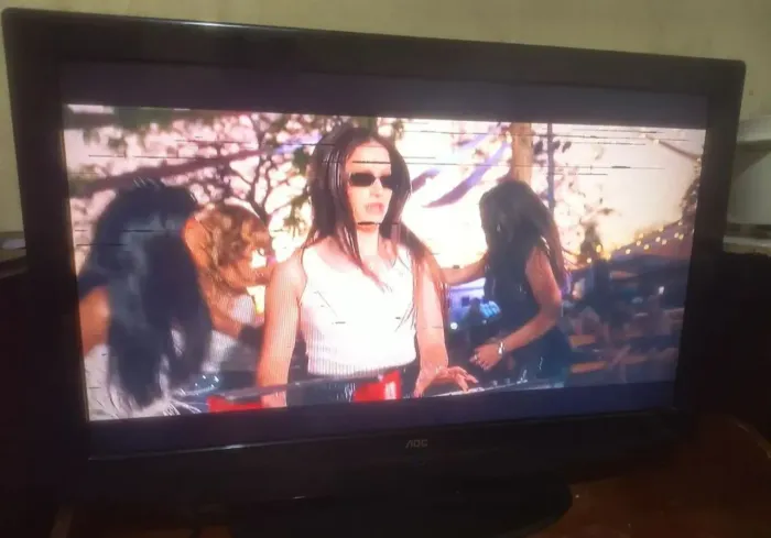 TV 32 LCD AOC