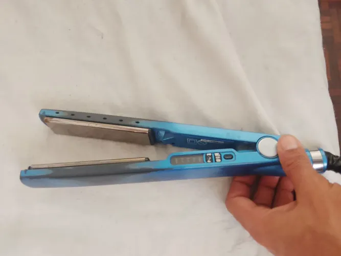 VENDO KIT CABELEIREIRO (CHAMA PRA NEGOCIAR ) *