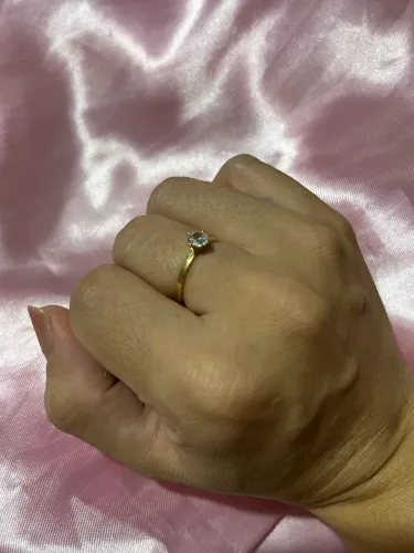 Anel solitário em ouro 18k