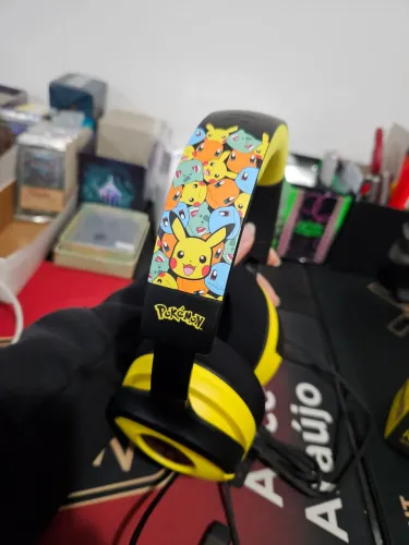 Fone de Ouvido Razer Kraken V4 X Wired Pokémon Starters Kanto
