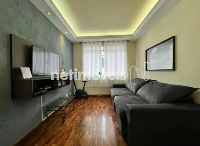 Apartamento amplo e moderno com 3 quartos no coração do Nova Floresta