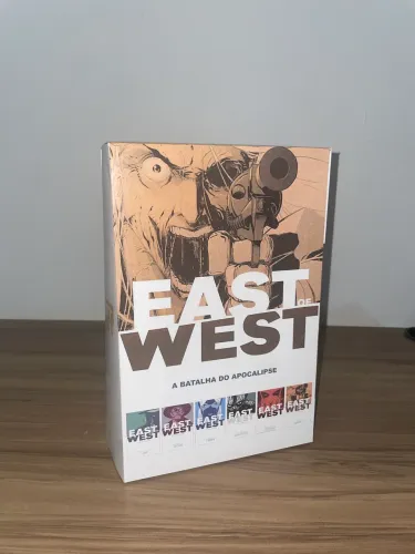 Coleção Completa + Box - East of West