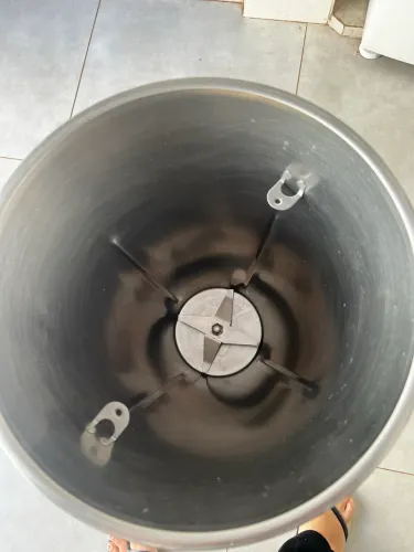 Vende-se Liquidificador Skymsen LS8 LS 08MB N 8 L aço inoxidável