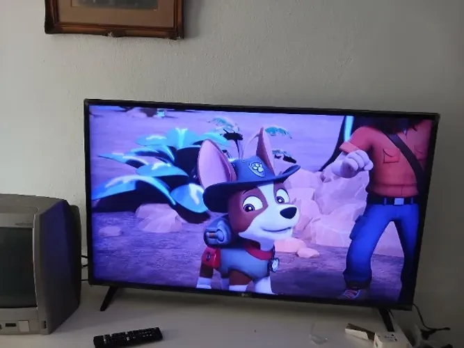 TV LG 43 imagem um pouco azul