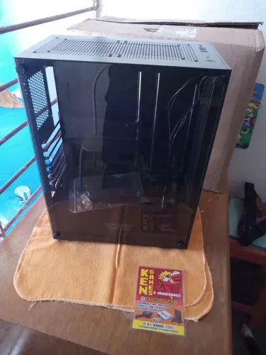 Vendo Gabinete DARK FLASH DK 100 (usado) !