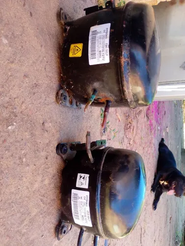 Vendo 2 Motor de geladeita