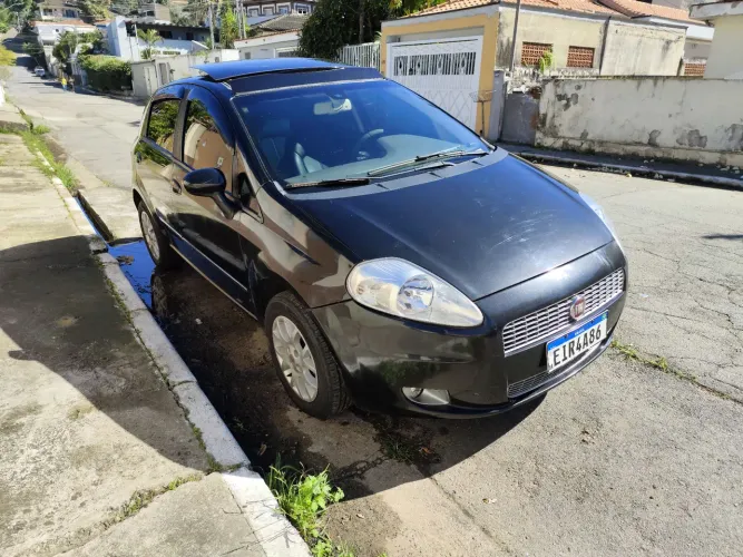 Fiat Punto HLX 1.8 Flex 8V 5P 2010