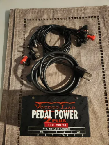 Fonte Pedal Power 2 Plus Voodoo Lab Completa Com Cabos 110v