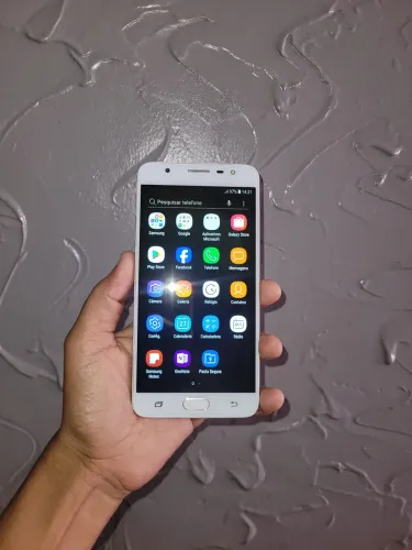 J7 prime