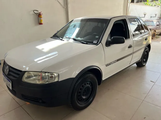 Volkswagen Gol Geração IV Titan 1.0 8V Total Flex Mec. 4P 2011