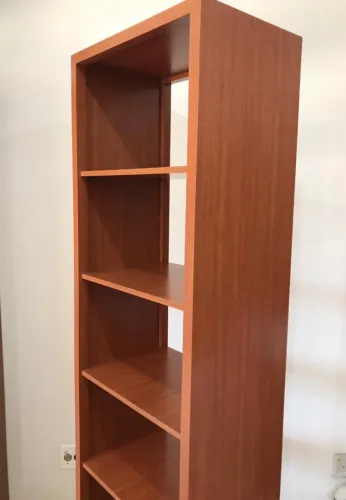Estante com 6 nichos 