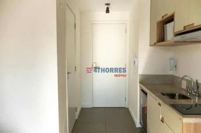 Studio mobiliado 24m² ao lado do metrô Butantã