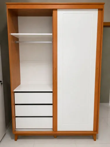 ? VENDO GUARDA-ROUPA R$ 550 ?